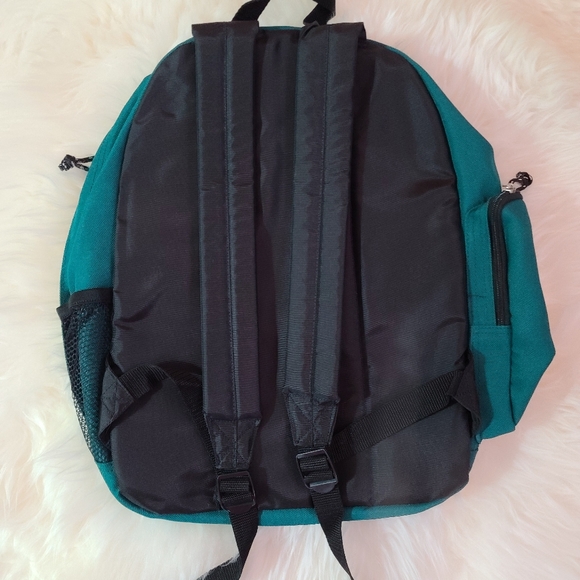 2 Backpacks - Picture 6 of 9